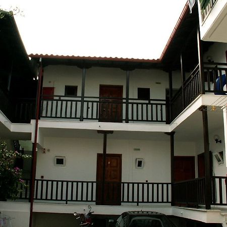 Pella House Hotel Pefkochori Exterior photo